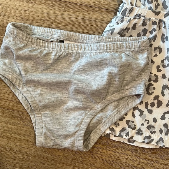 Levi’s Leopard Dress and Bloomers, Size 12 months - Picture 5 of 7